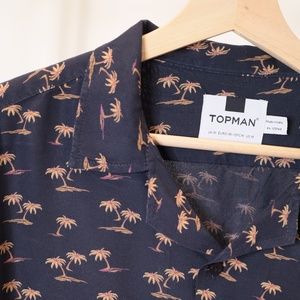 Short Sleeve festival Shirt size Medium